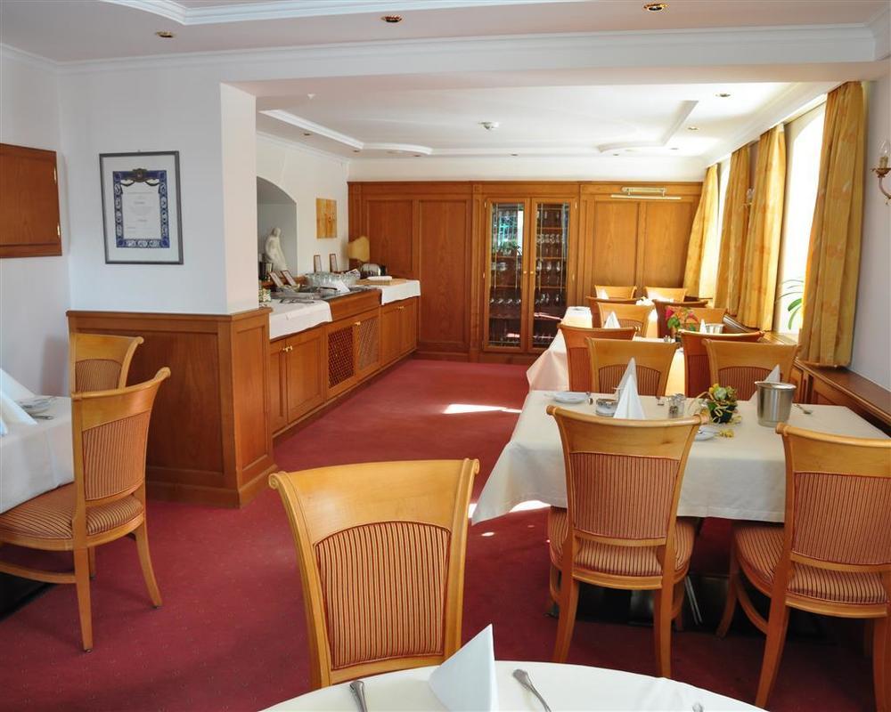 Alpenrose Kufstein Hotel Restoran gambar